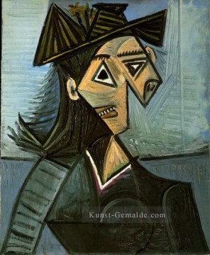 Büste der Frau au chapeau a fleurs 1942 Kubismus Pablo Picasso Ölgemälde